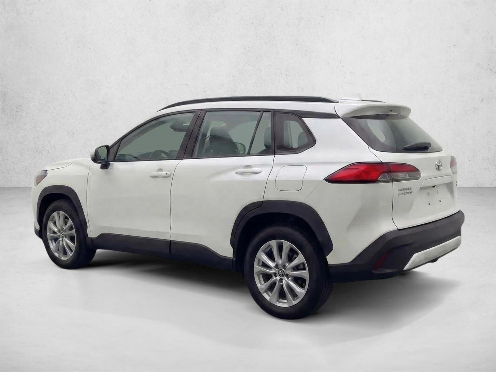 2022 Toyota Corolla Cross LE 4WD (Natl)