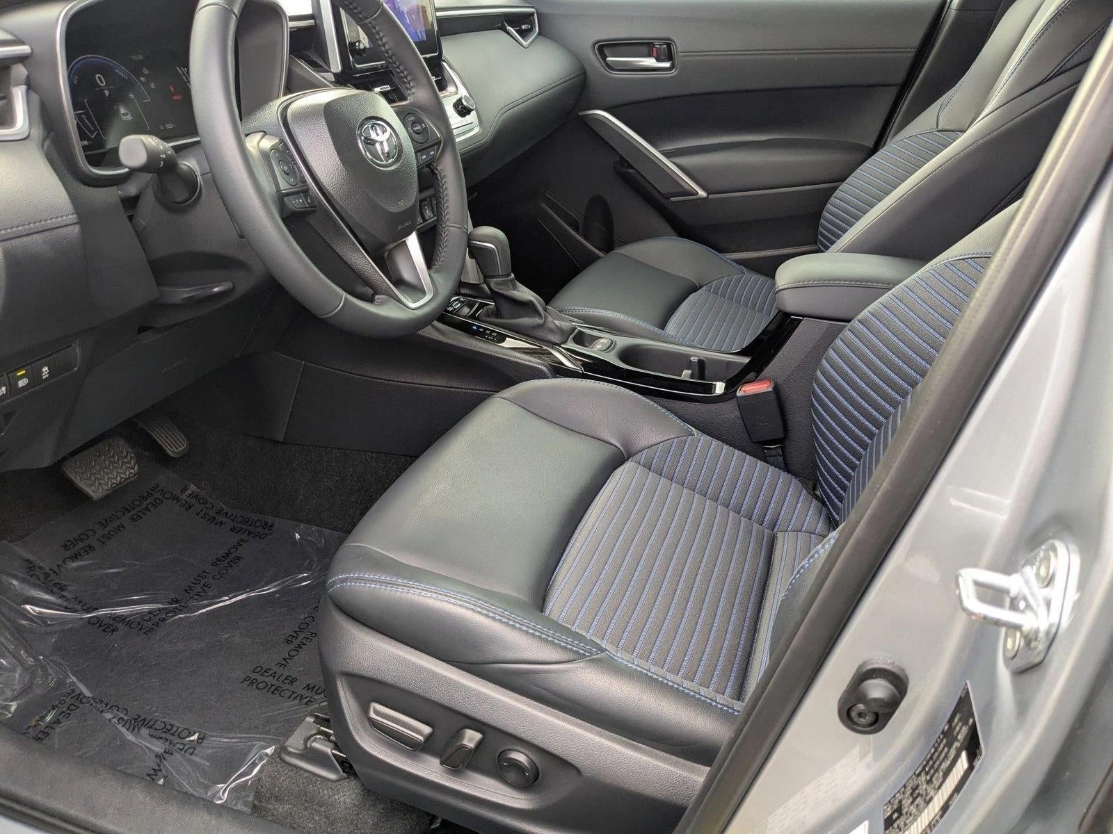 2025 Toyota Corolla Cross Hybrid XSE 4WD (Natl)