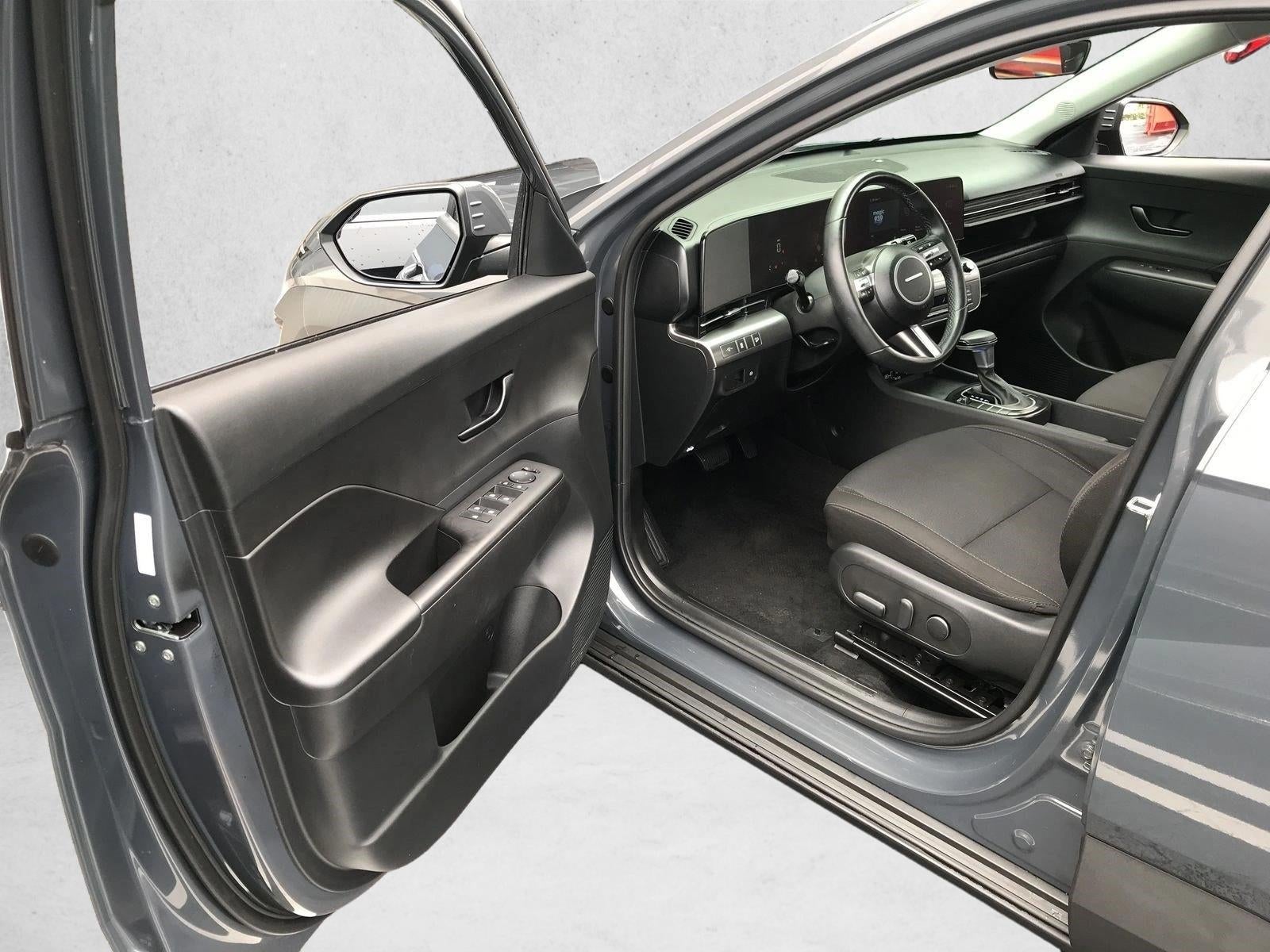 2024 Hyundai KONA SEL FWD
