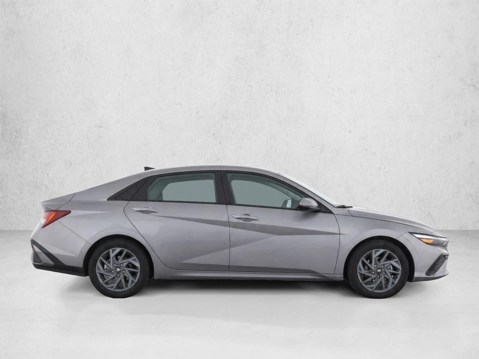 2024 Hyundai ELANTRA Hybrid Blue DCT