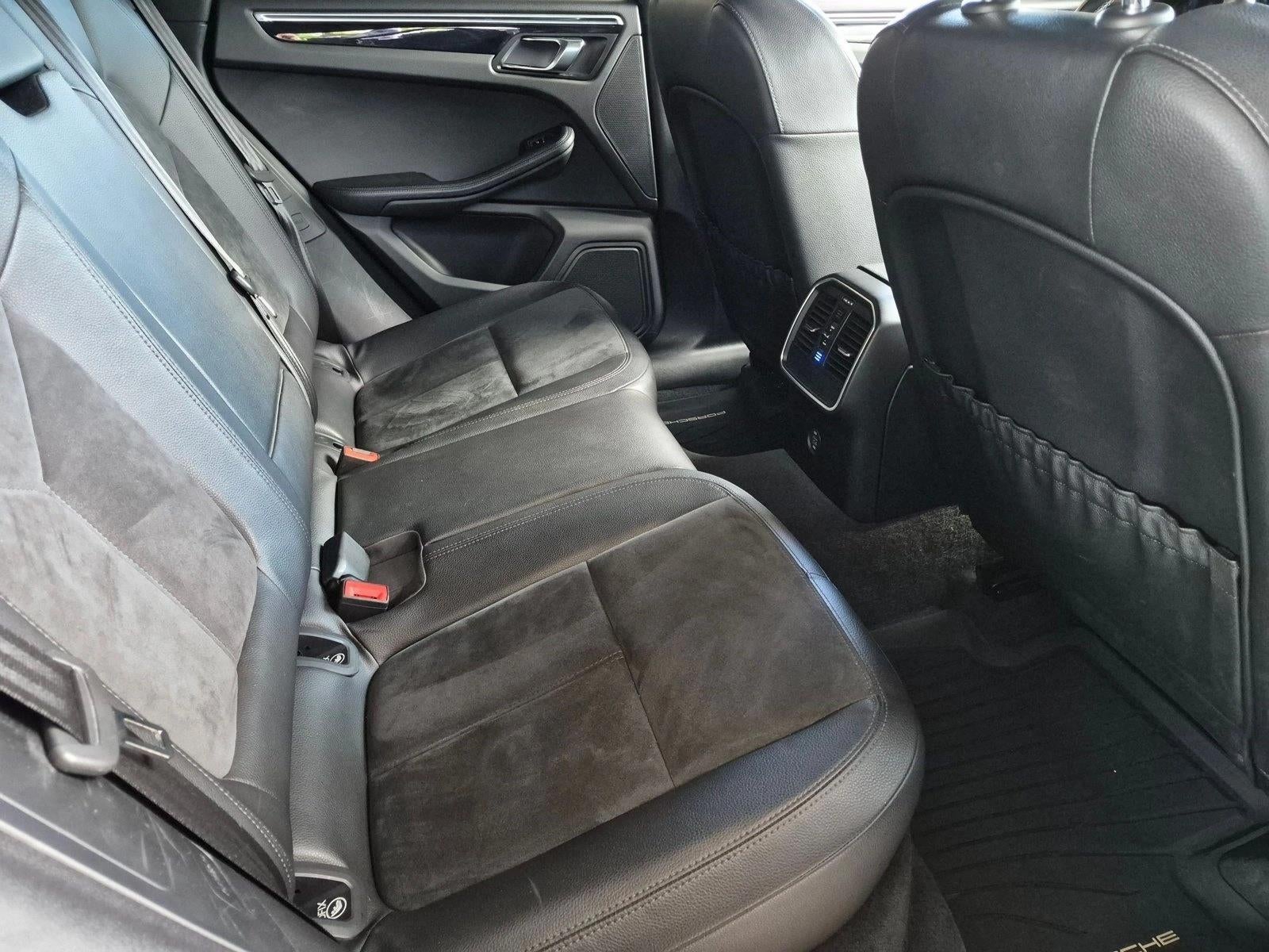 2018 Porsche Macan AWD