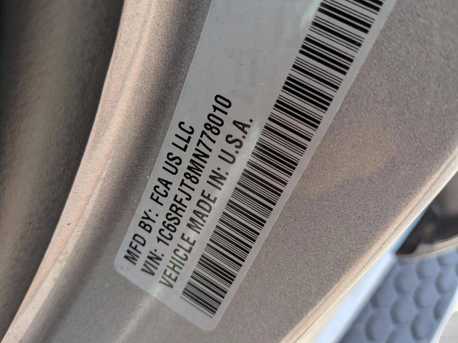 2021 RAM 1500 Laramie 4x4 Crew Cab 5'7" Box