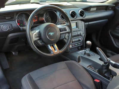 2017 Ford Mustang V6 Fastback