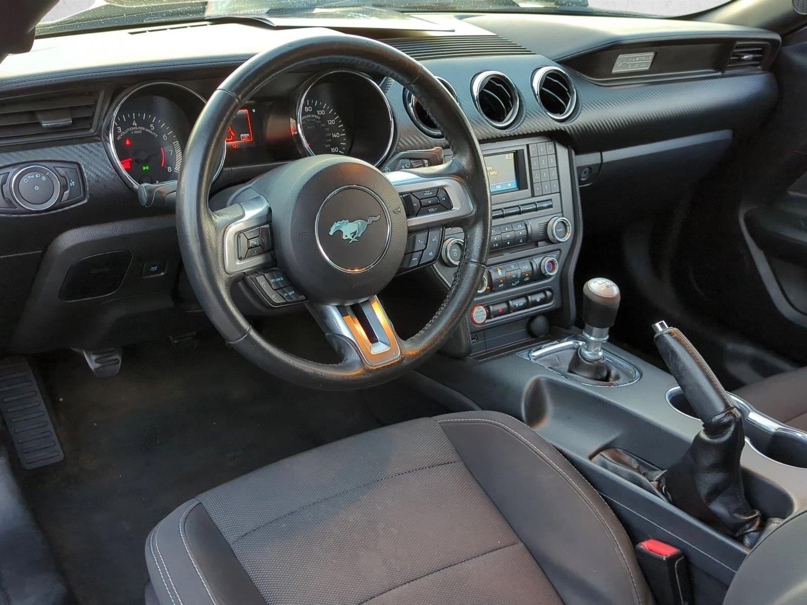 2017 Ford Mustang V6 Fastback