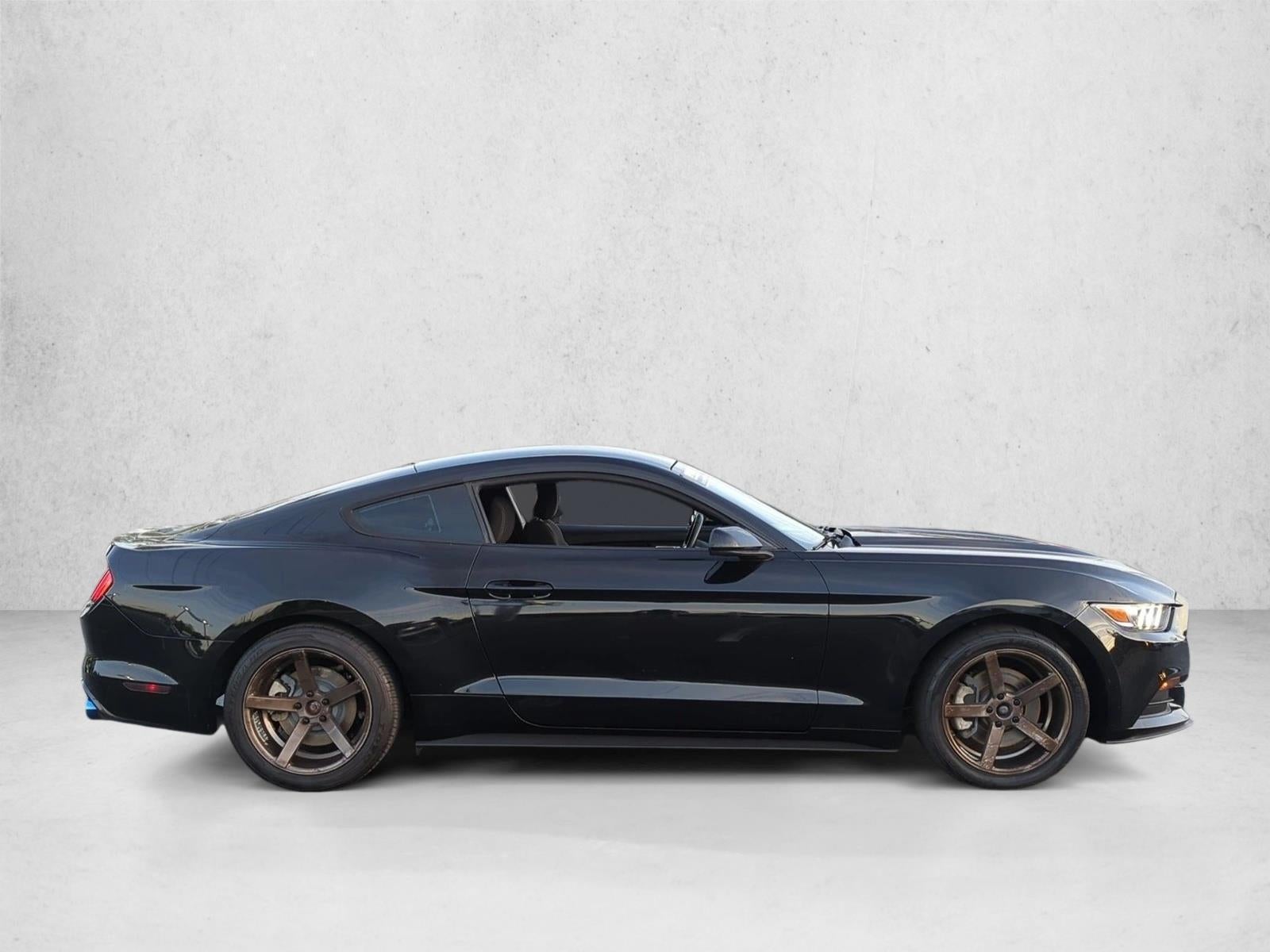 2017 Ford Mustang V6 Fastback