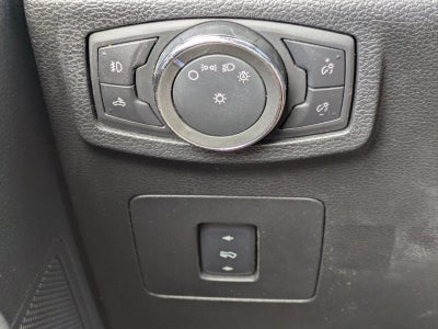 2015 Ford F-150 4WD SuperCrew 5-1/2 Ft Box XLT