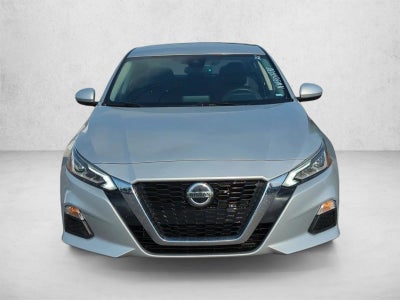 2022 Nissan Altima 2.5 SV Sedan