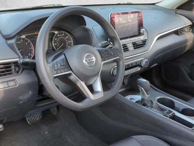 2022 Nissan Altima 2.5 SV Sedan