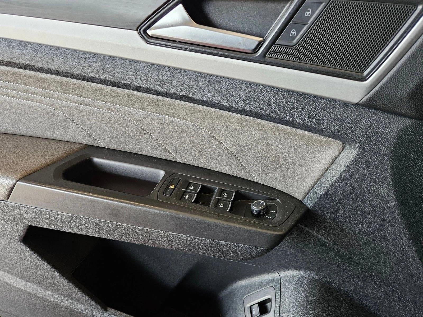 2022 Volkswagen Atlas 3.6L V6 SE w/Technology FWD