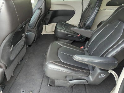2023 Chrysler Pacifica Touring L FWD