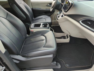 2023 Chrysler Pacifica Touring L FWD