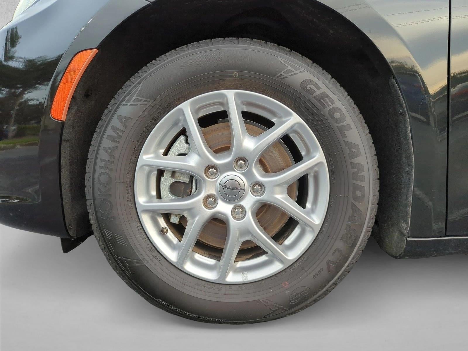 2023 Chrysler Pacifica Touring L FWD