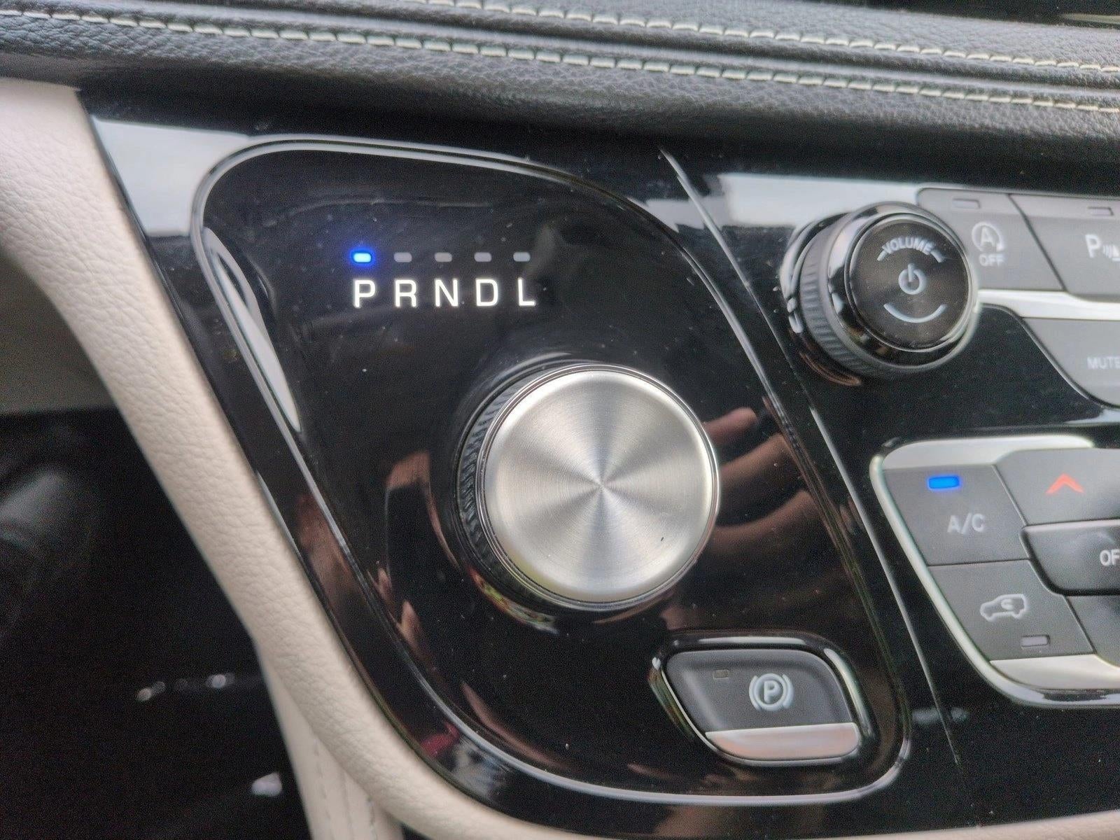 2024 Chrysler Pacifica Limited FWD