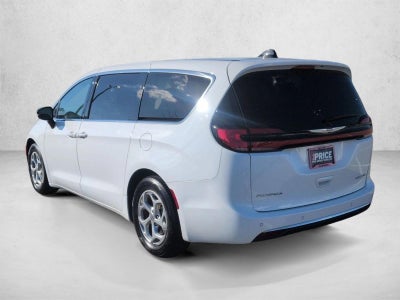 2024 Chrysler Pacifica Limited FWD