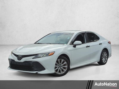 2020 Toyota Camry LE Auto (SE)