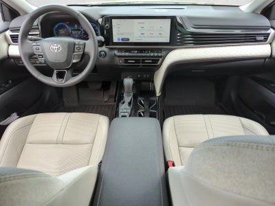 2025 Toyota Camry XLE (SE)