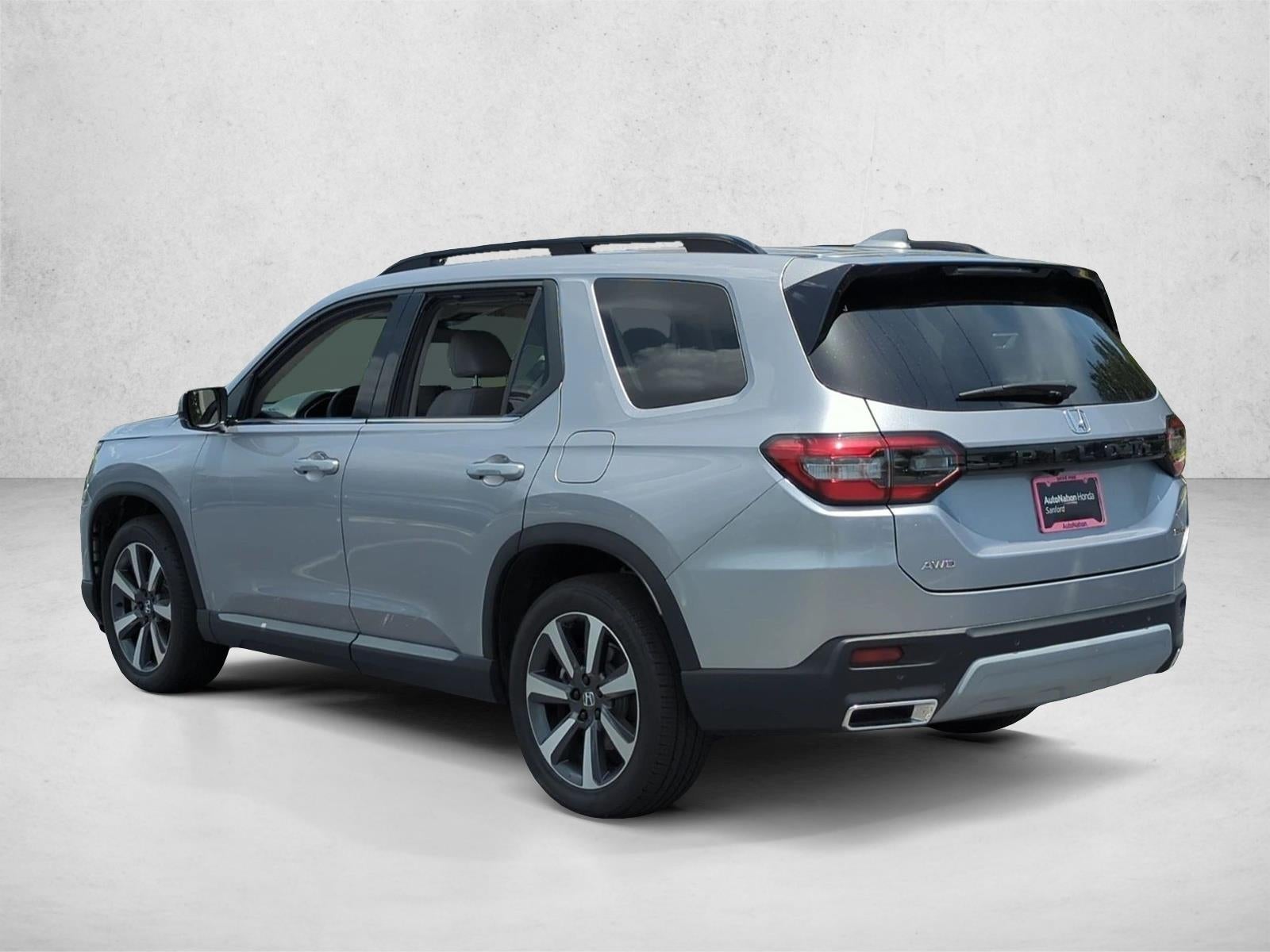 2025 Honda Pilot Touring AWD