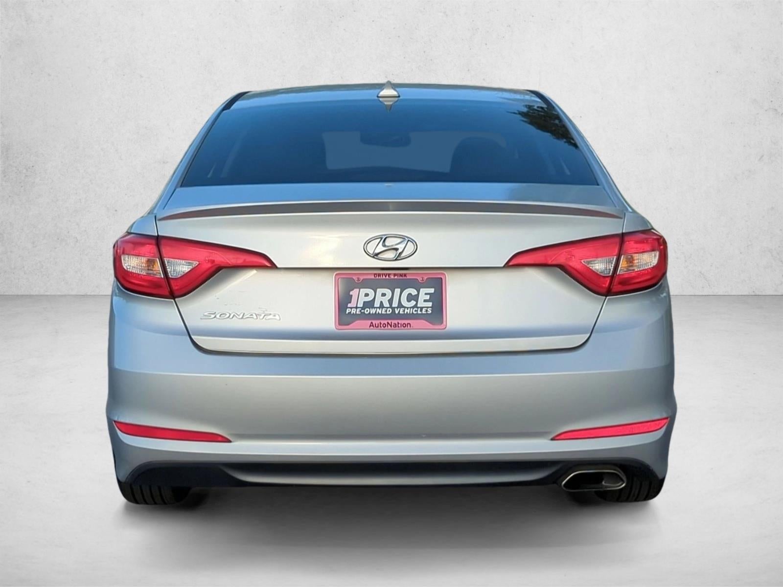 2015 Hyundai SONATA 4dr Sdn 2.4L SE PZEV