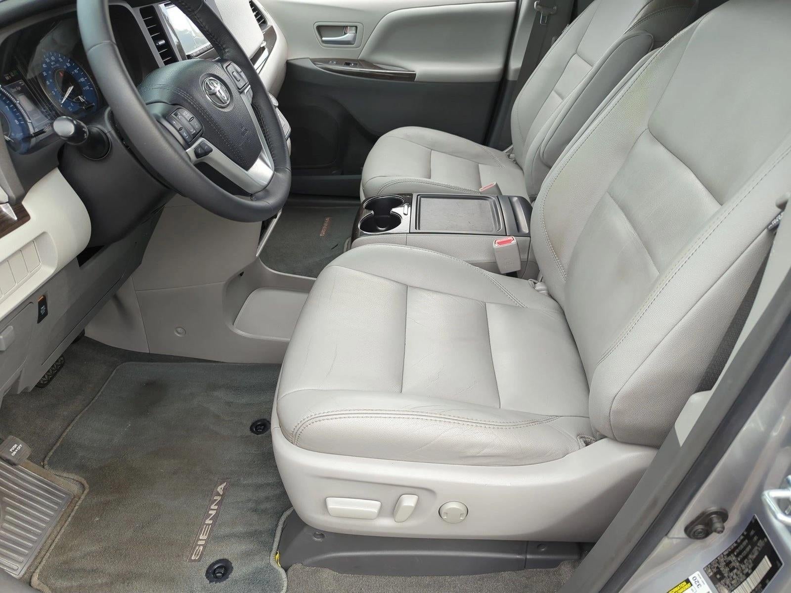 2018 Toyota Sienna XLE AWD 7-Passenger (Natl)