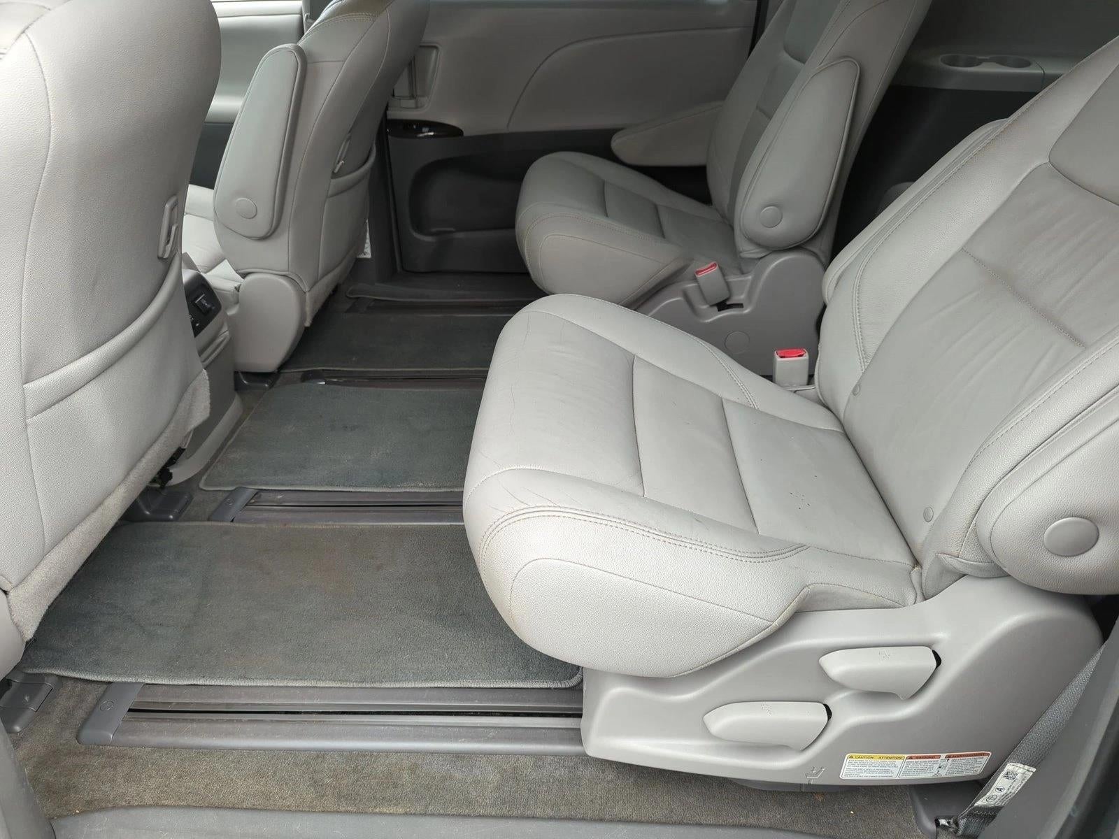 2018 Toyota Sienna XLE AWD 7-Passenger (Natl)