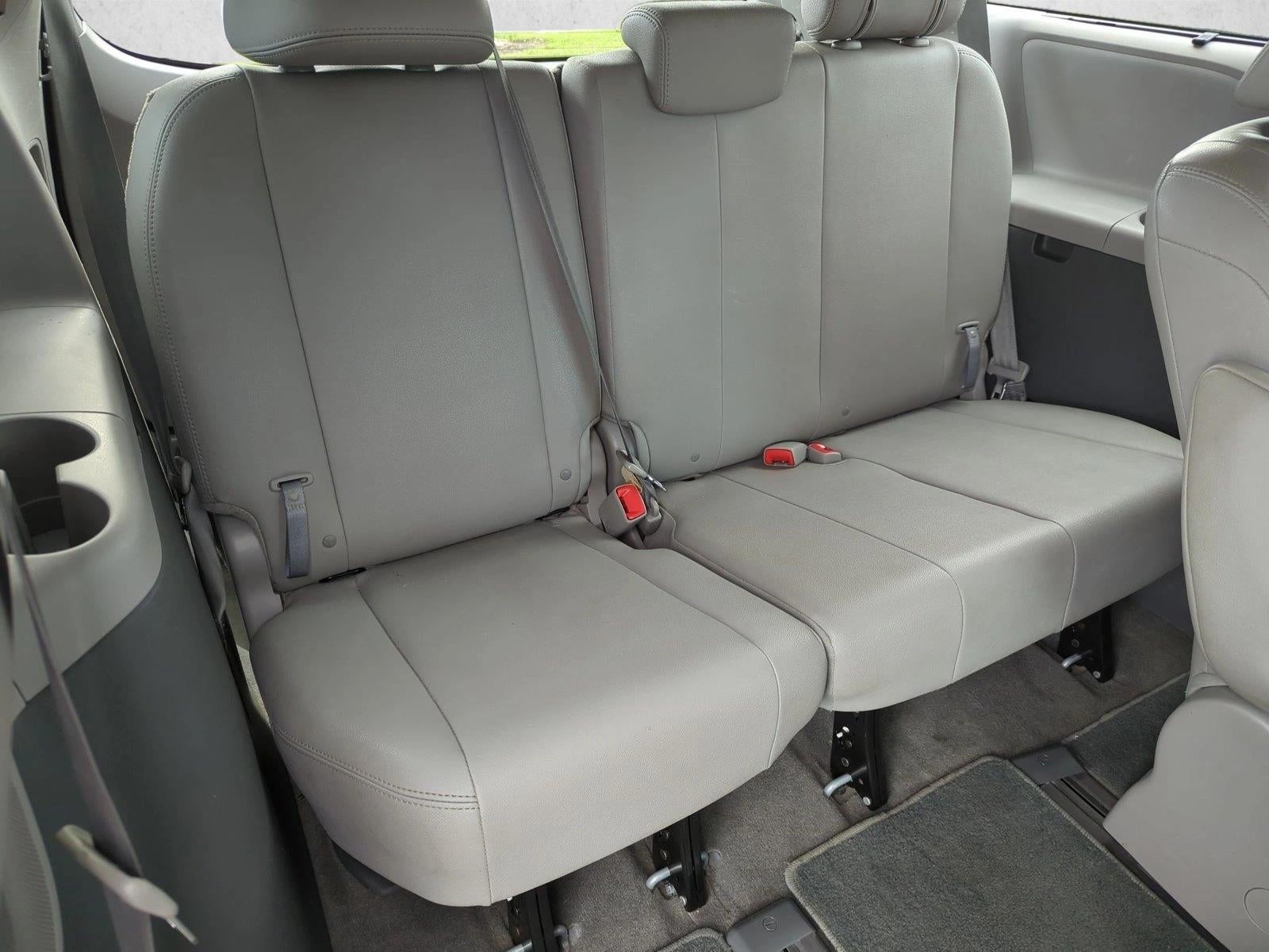 2018 Toyota Sienna XLE AWD 7-Passenger (Natl)