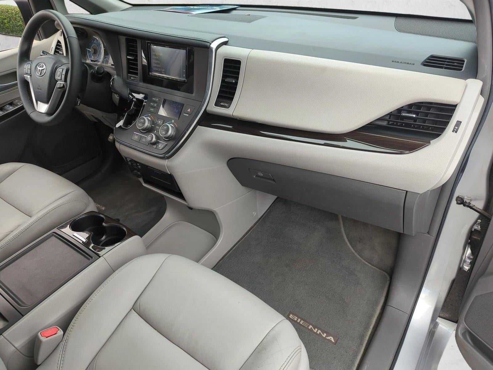 2018 Toyota Sienna XLE AWD 7-Passenger (Natl)