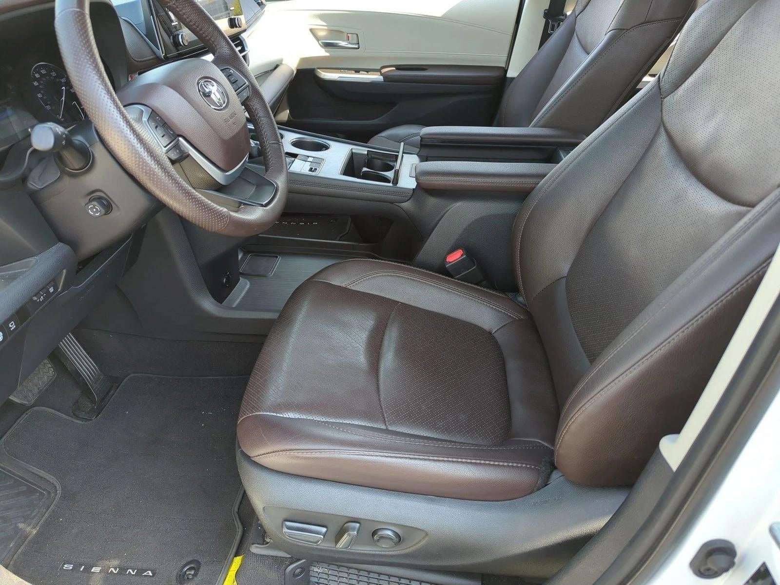 2021 Toyota Sienna Platinum FWD 7-Passenger (Natl)