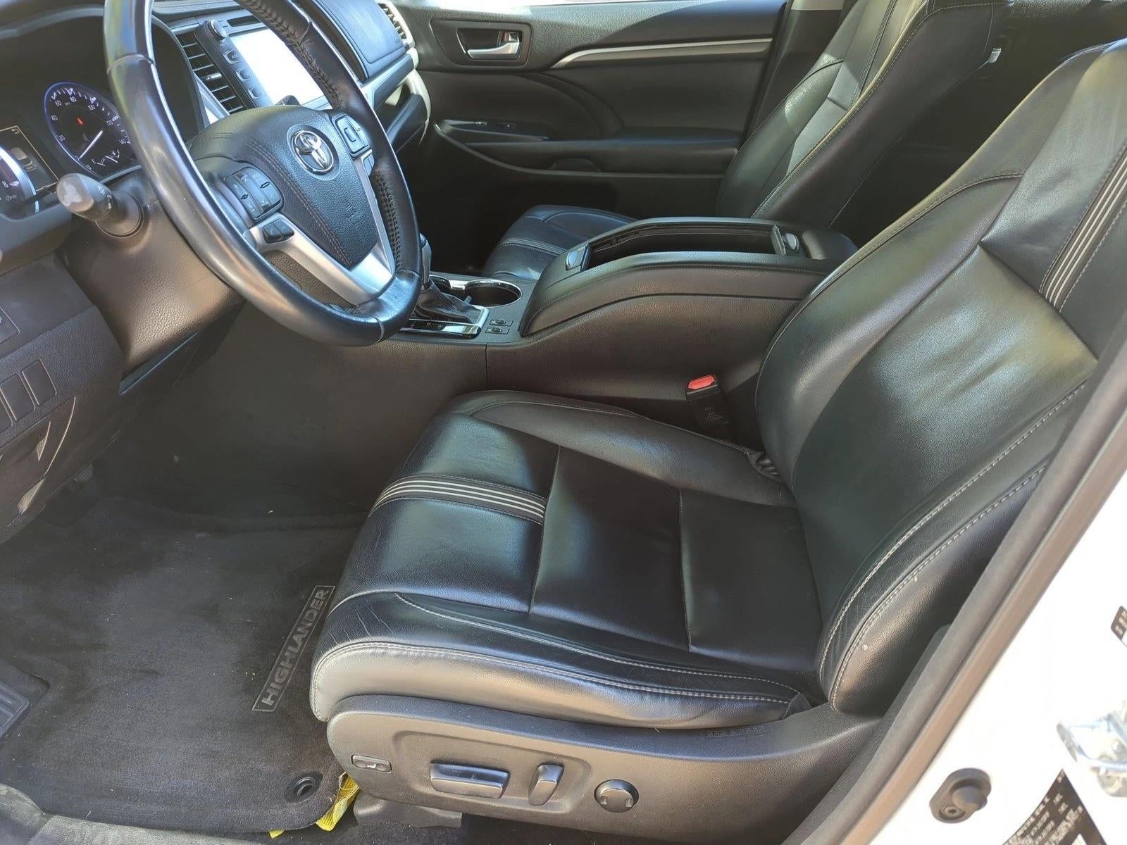 2017 Toyota Highlander SE V6 AWD (Natl)