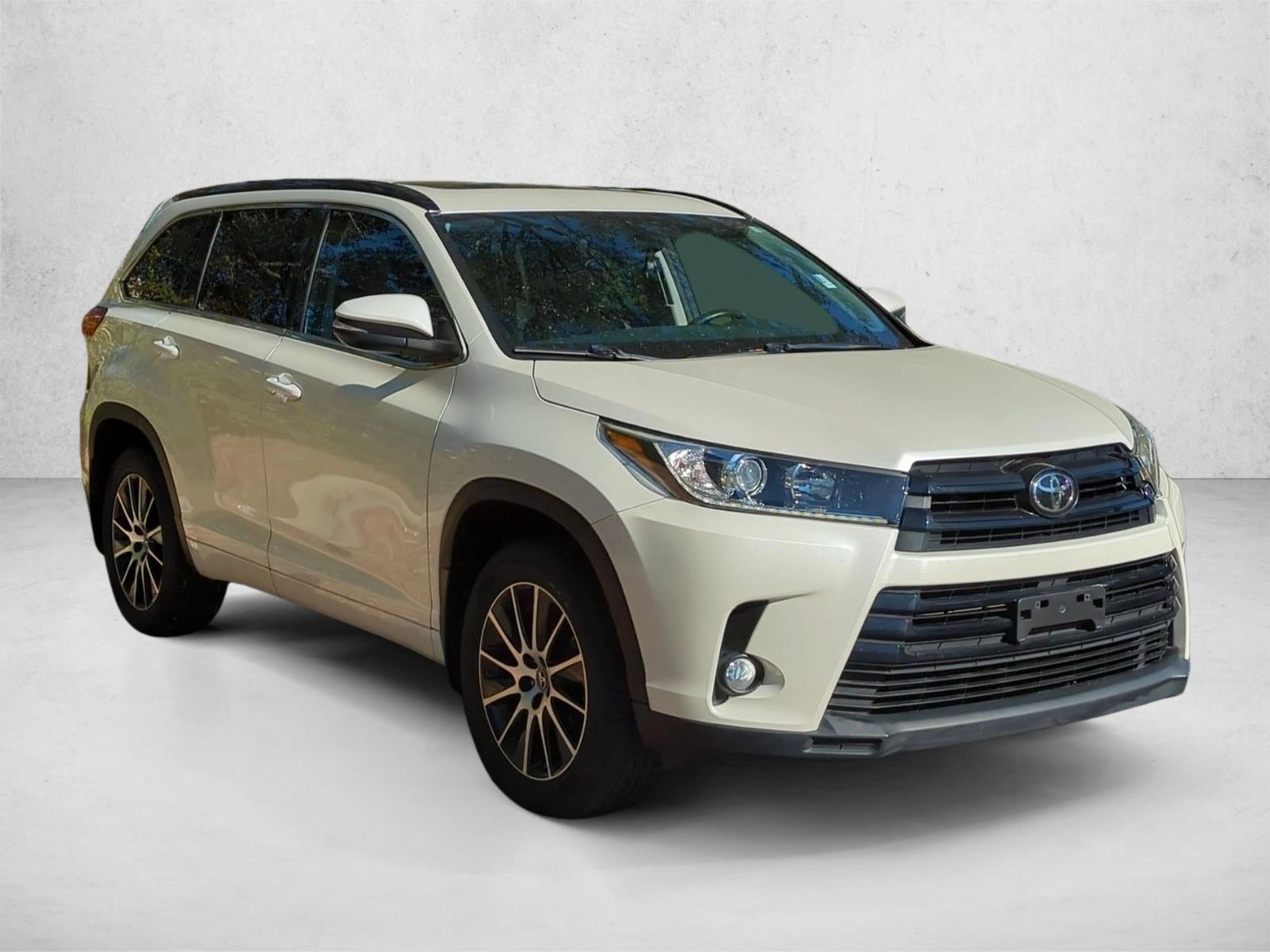 2017 Toyota Highlander SE V6 AWD (Natl)