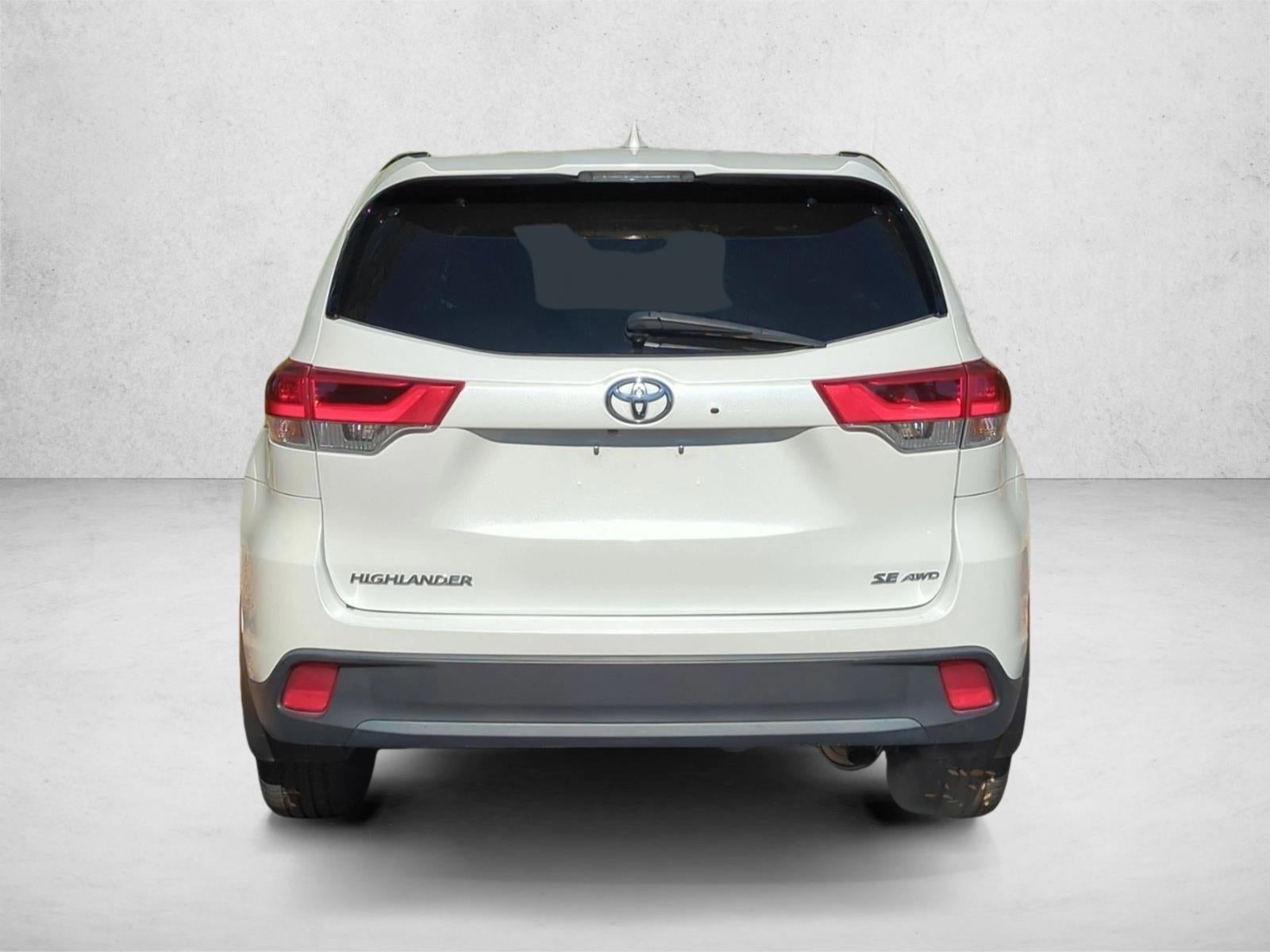 2017 Toyota Highlander SE V6 AWD (Natl)