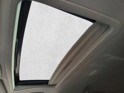 2017 Toyota Sienna XLE FWD 8-Passenger (Natl)