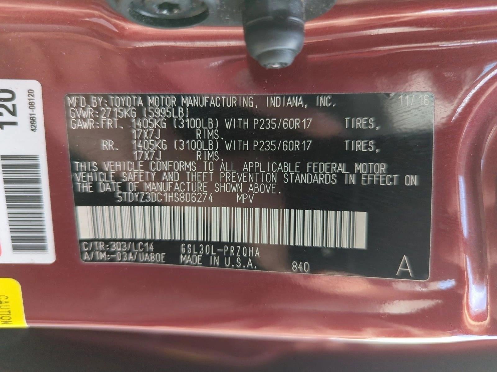 2017 Toyota Sienna XLE FWD 8-Passenger (Natl)