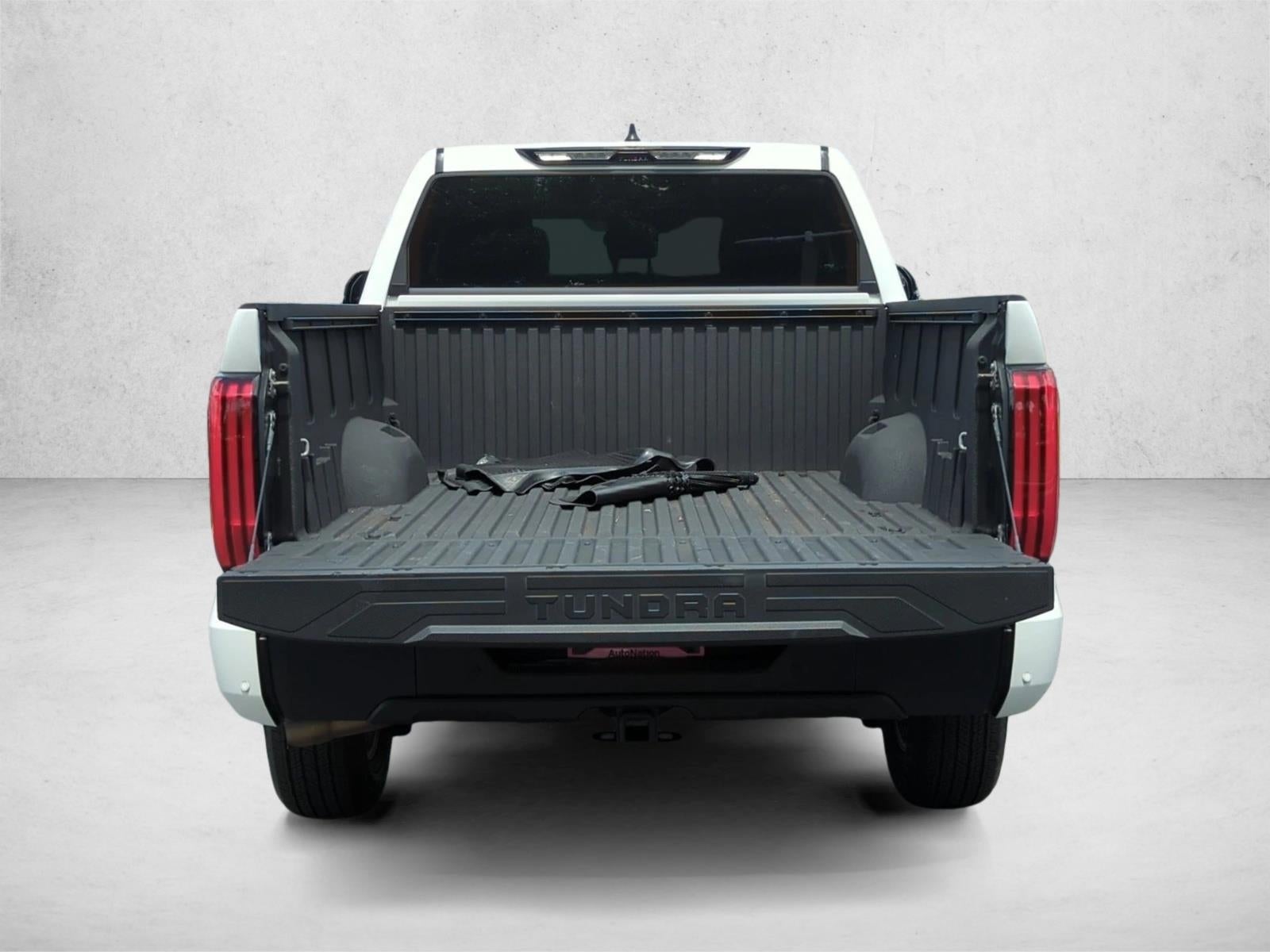 2024 Toyota Tundra 4WD 4WD SR5 CrewMax 5.5' Bed (SE)