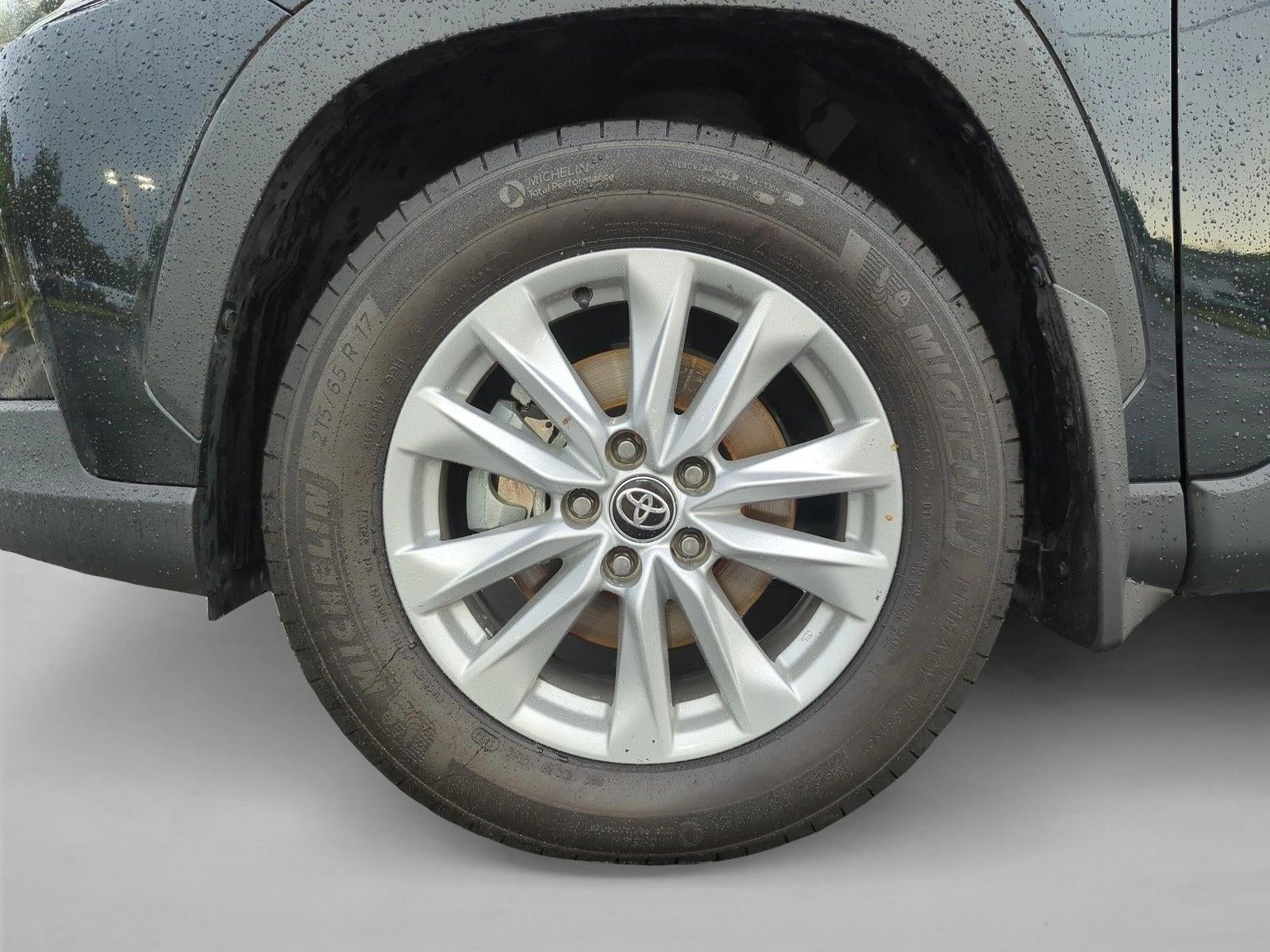 2023 Toyota Corolla Cross LE 2WD (Natl)