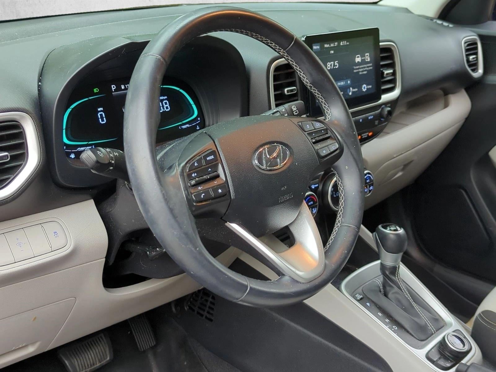 2023 Hyundai VENUE SEL IVT