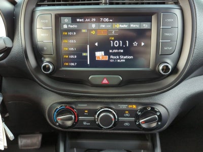 2024 Kia Soul LX IVT