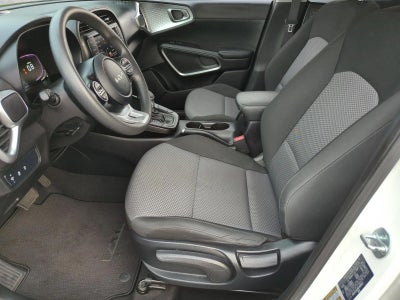 2024 Kia Soul LX IVT