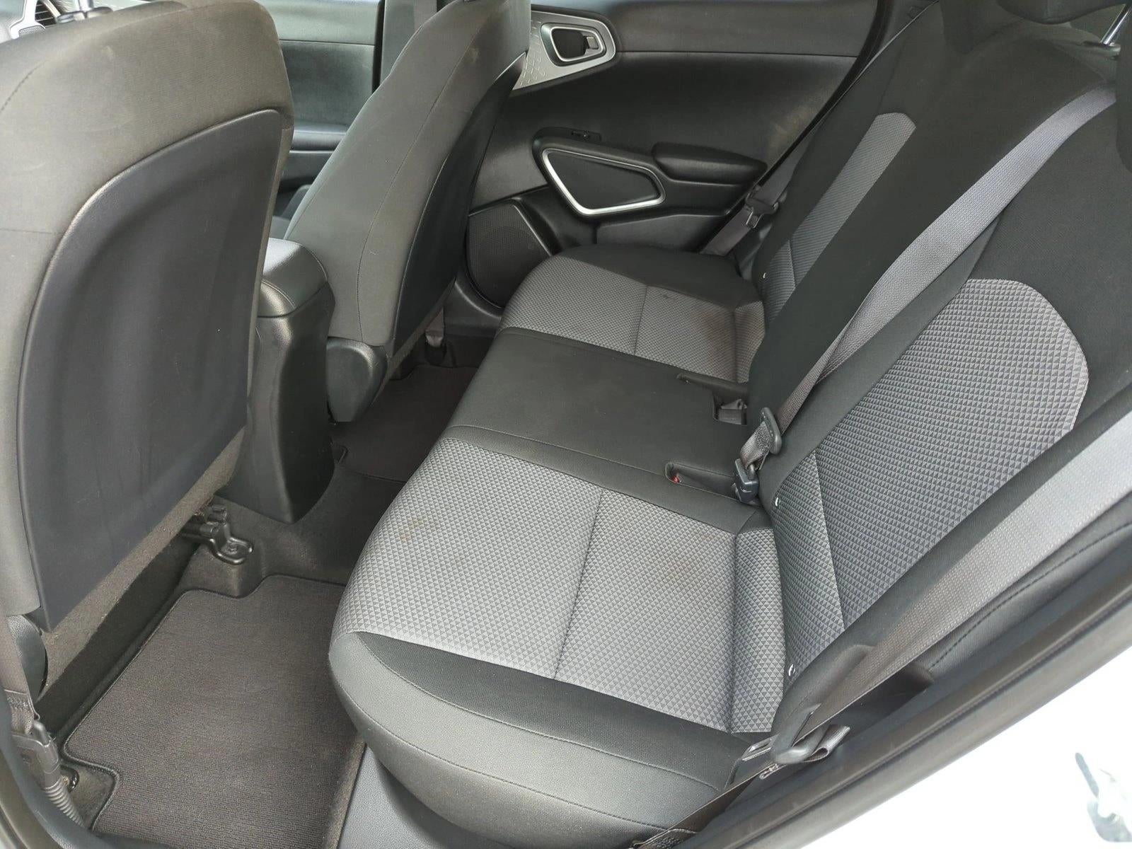 2024 Kia Soul LX IVT