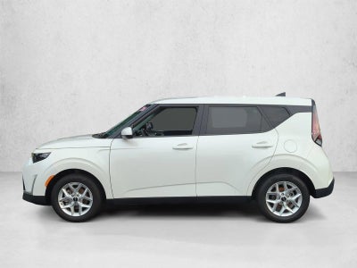 2024 Kia Soul LX IVT