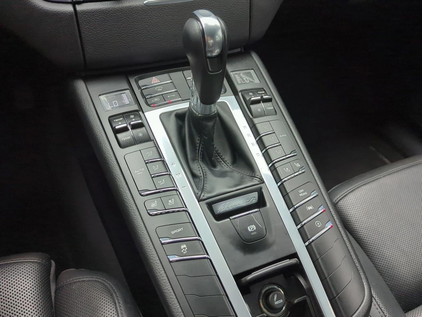 2018 Porsche Macan AWD