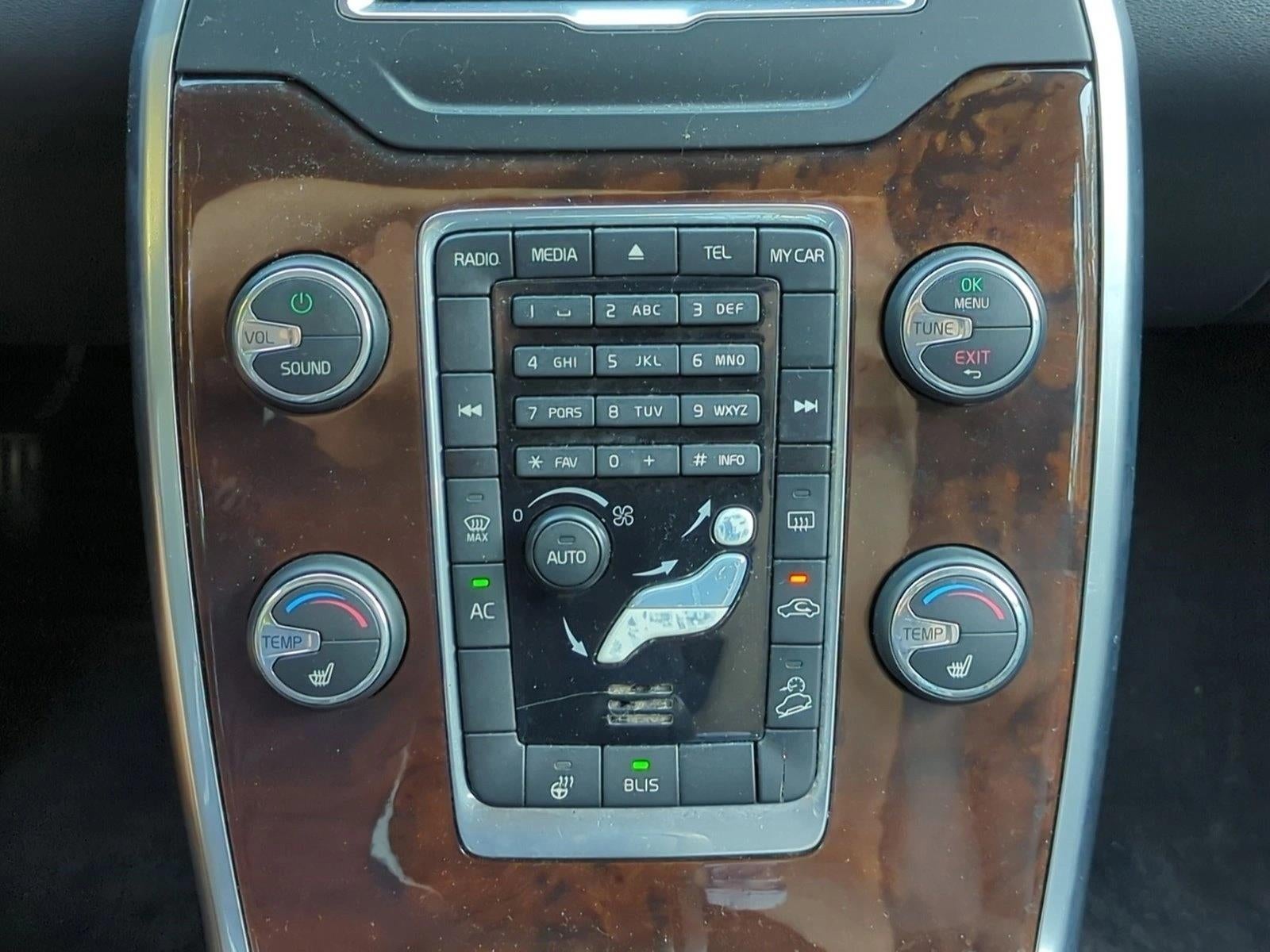 2014 Volvo XC70 AWD 4dr Wgn 3.0L T6