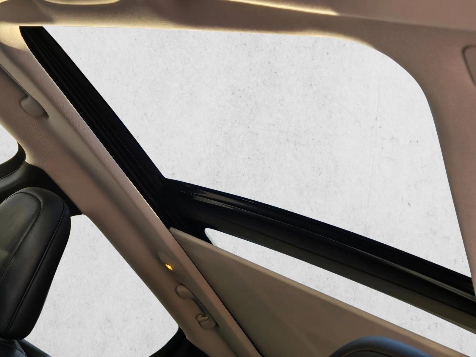 2019 Jeep Cherokee Overland FWD