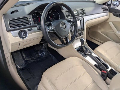 2019 Volkswagen Passat 2.0T Wolfsburg Edition Auto