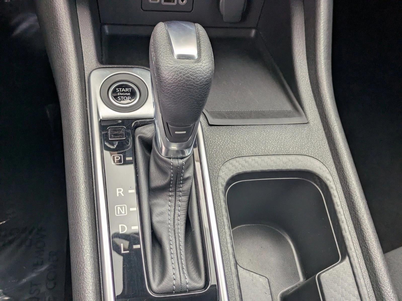 2022 Nissan Sentra SV CVT