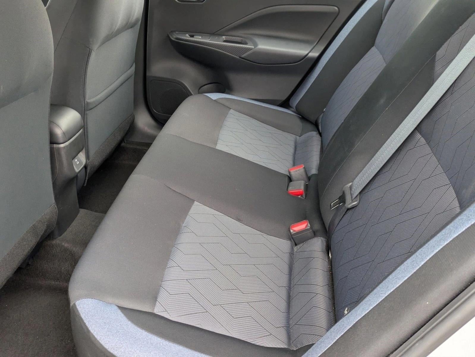 2023 Nissan Versa SV CVT