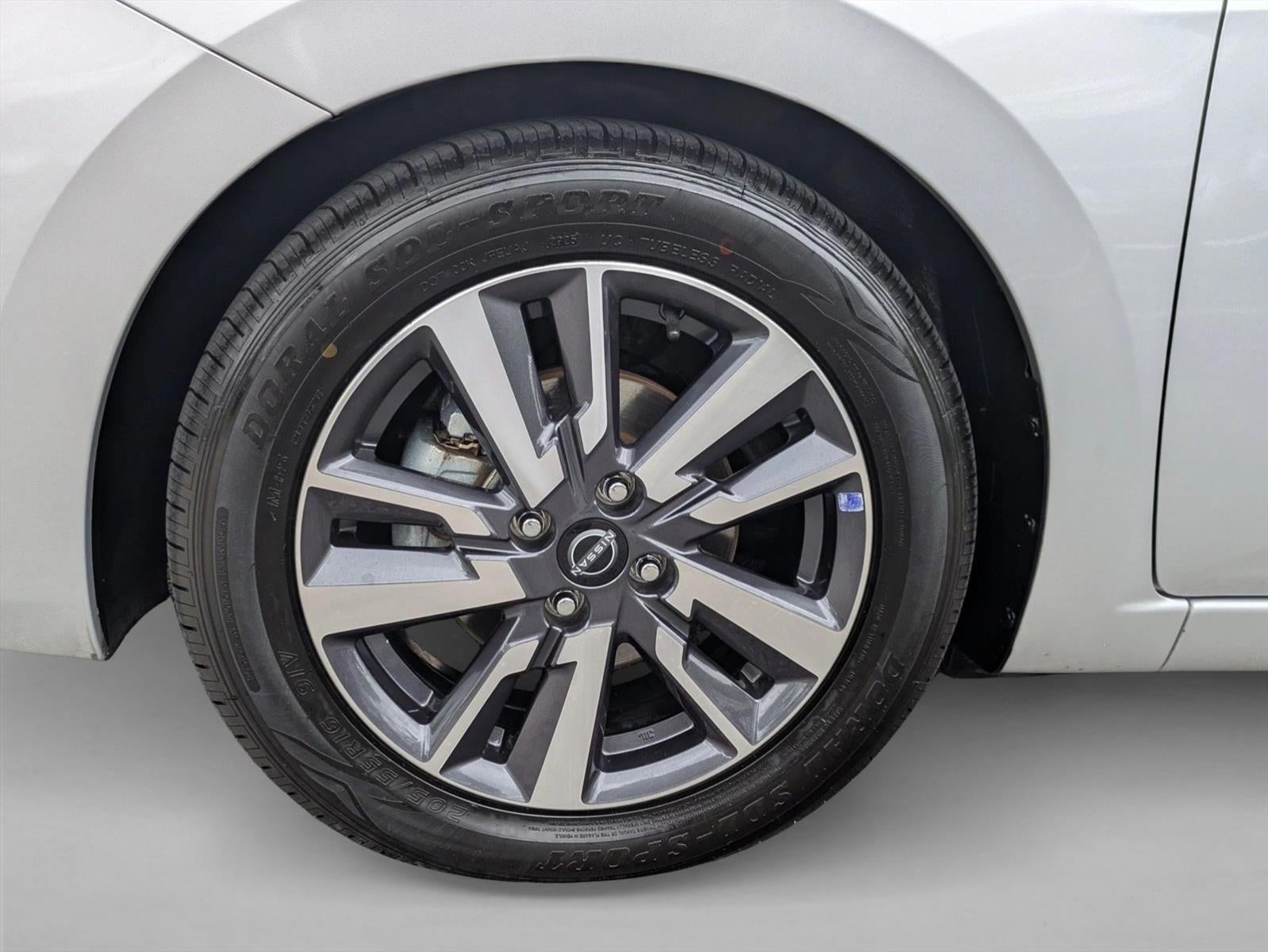 2023 Nissan Versa SV CVT