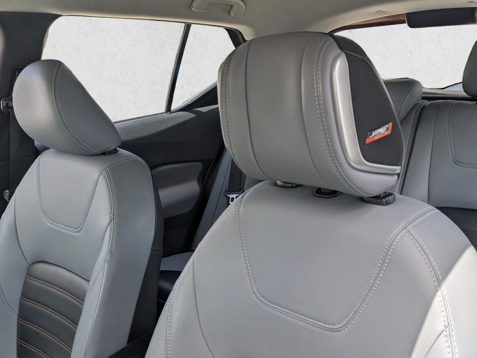 2023 Nissan Kicks SR FWD