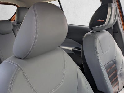 2023 Nissan Kicks SR FWD