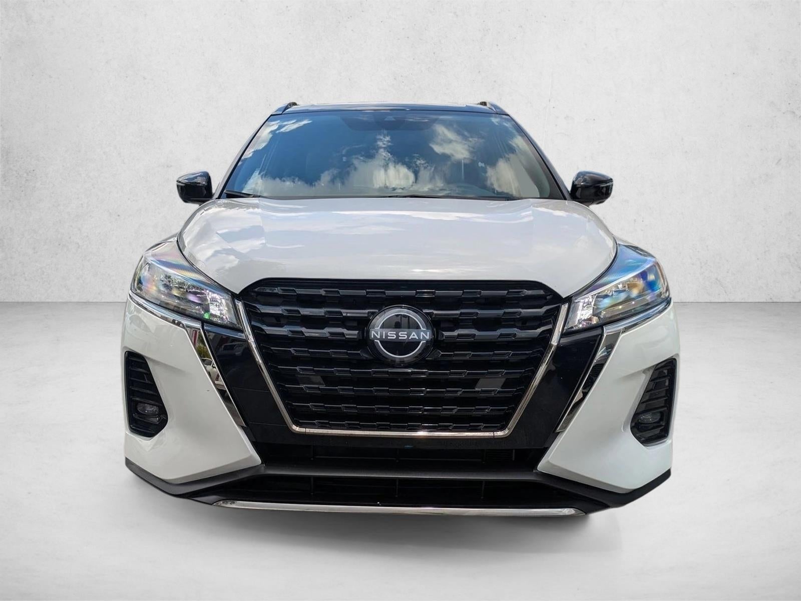 2023 Nissan Kicks SR FWD