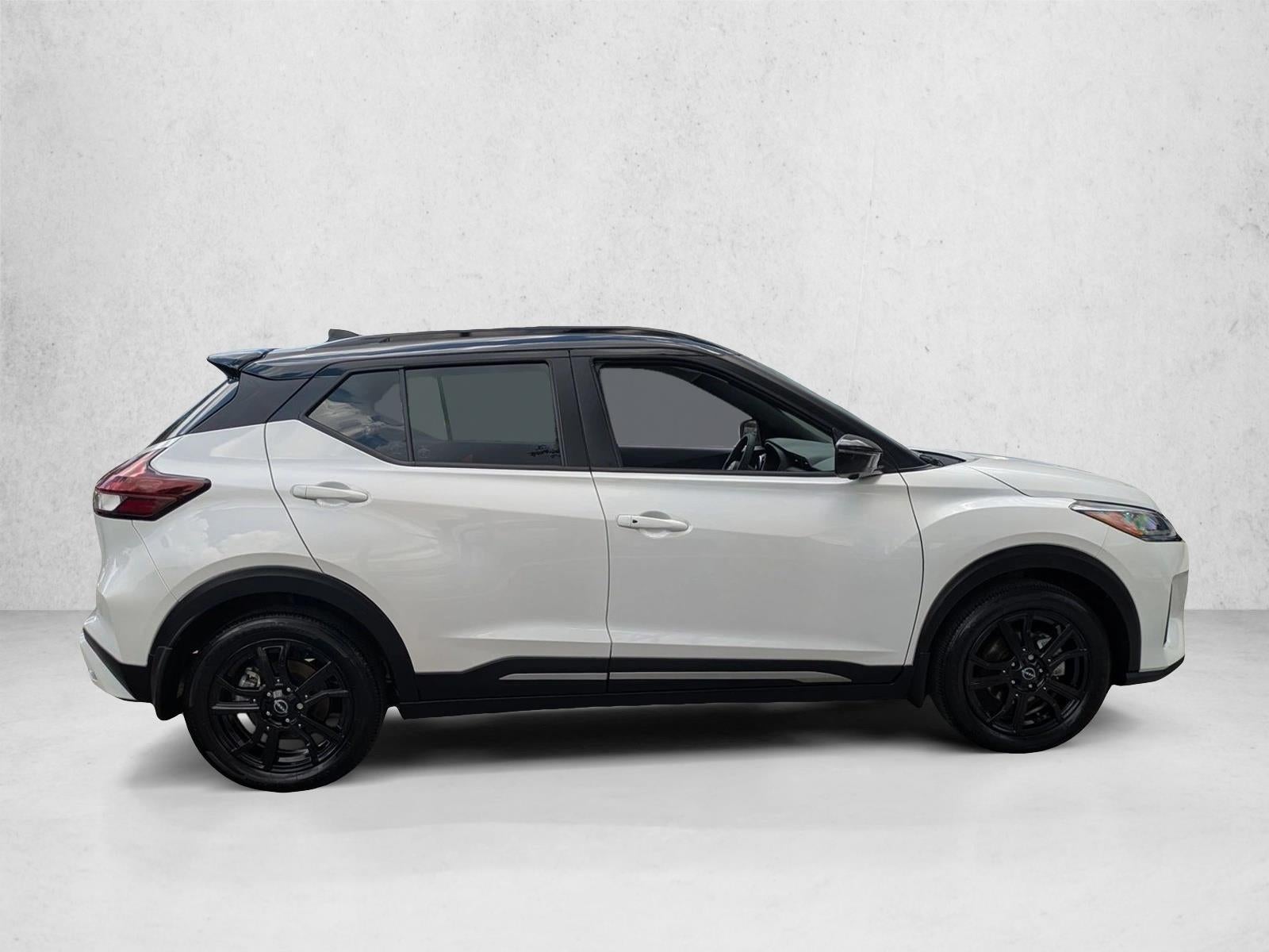2023 Nissan Kicks SR FWD